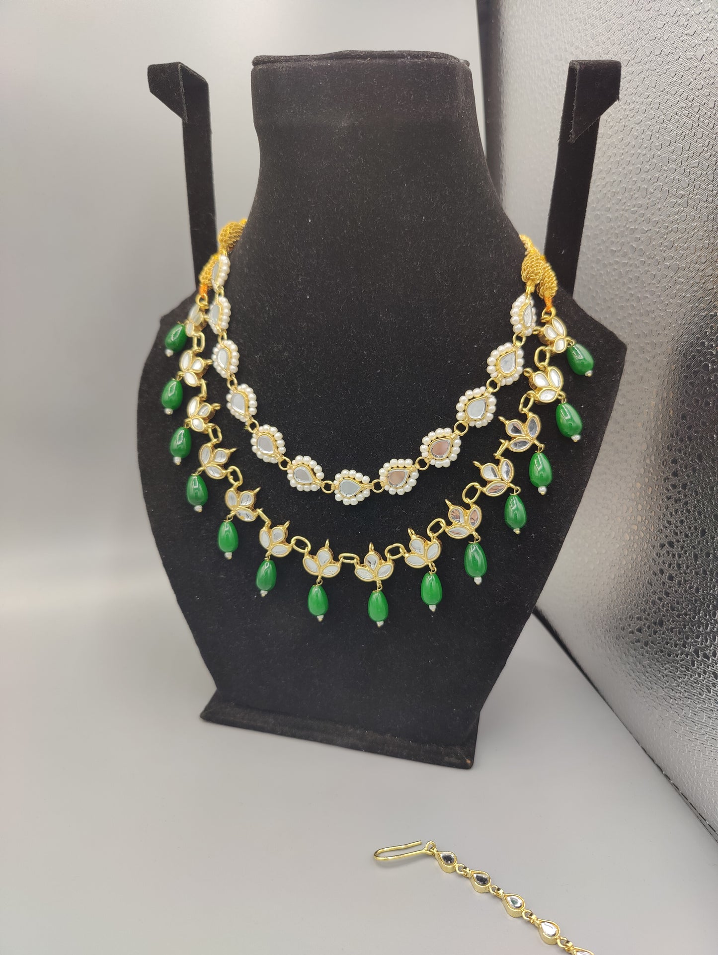 Pearl Ice Chocker