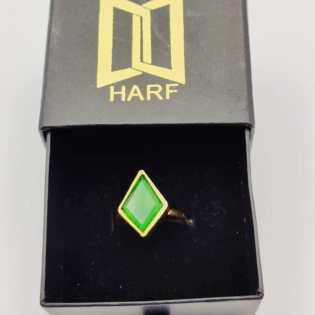 Pyramid Ring Emerald