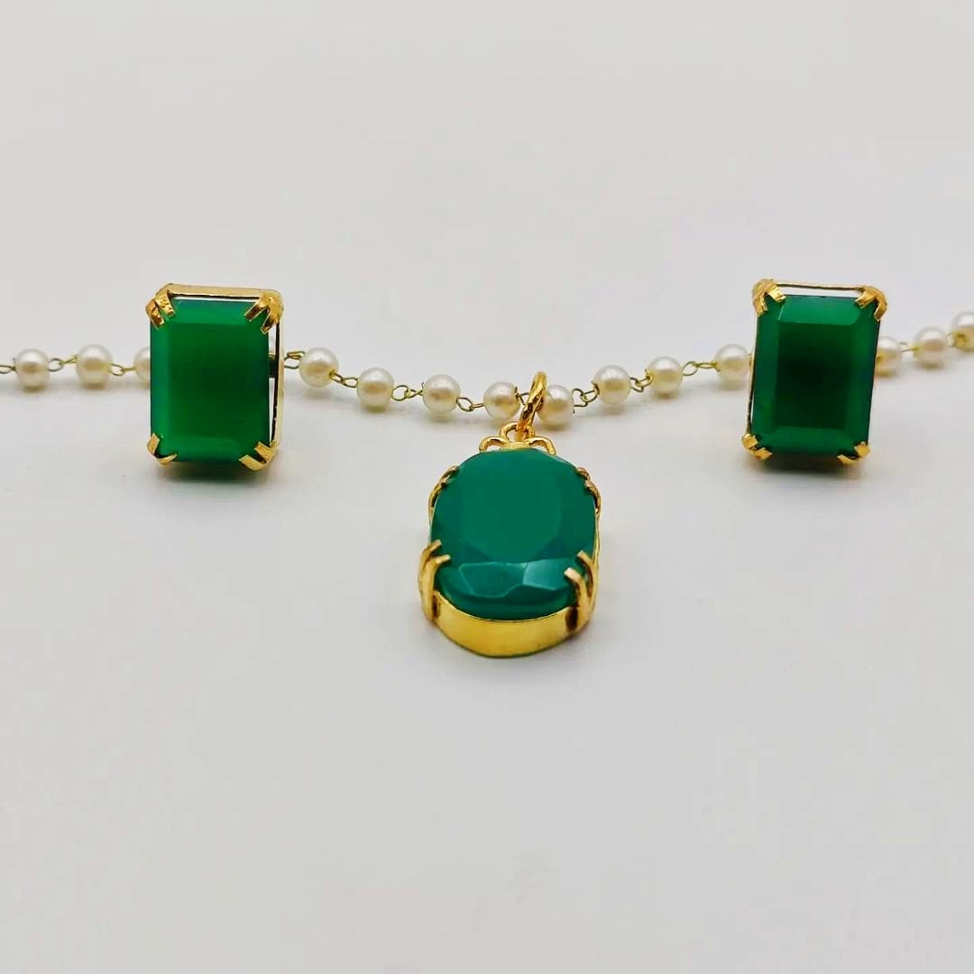 Royal Emerald Earrings