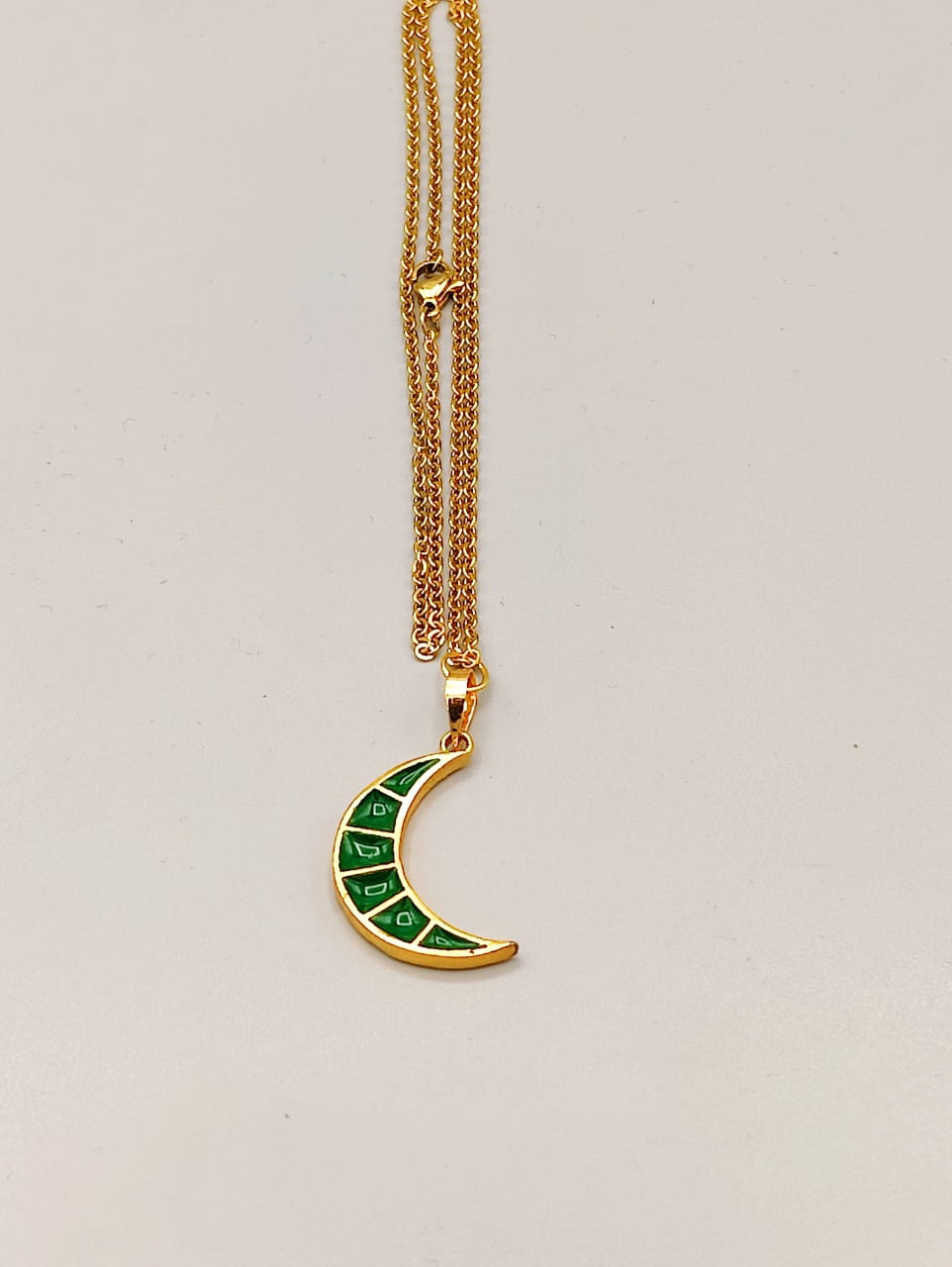 Chaand Pendant (Emerald)