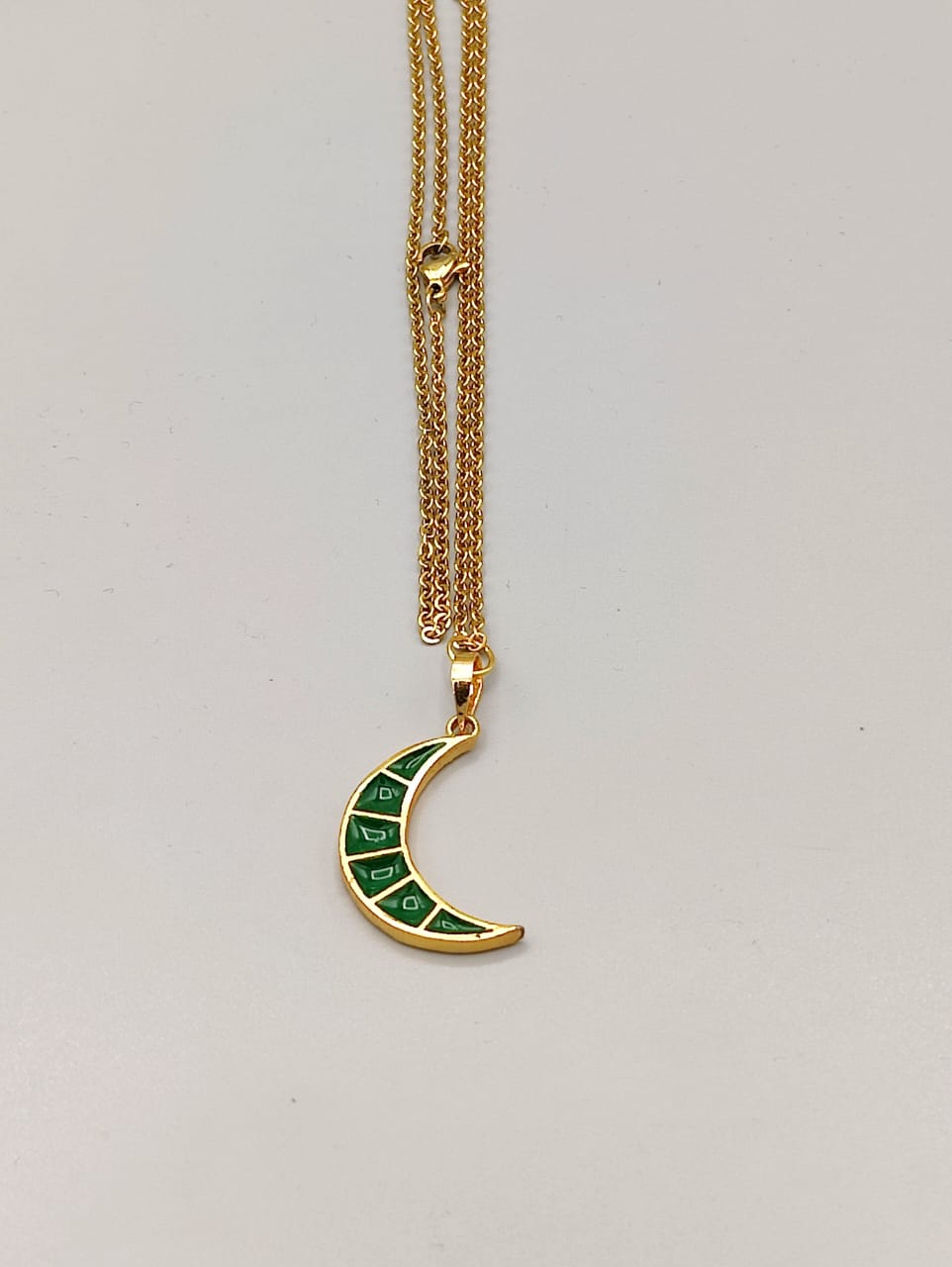 Chaand Pendant (Emerald)