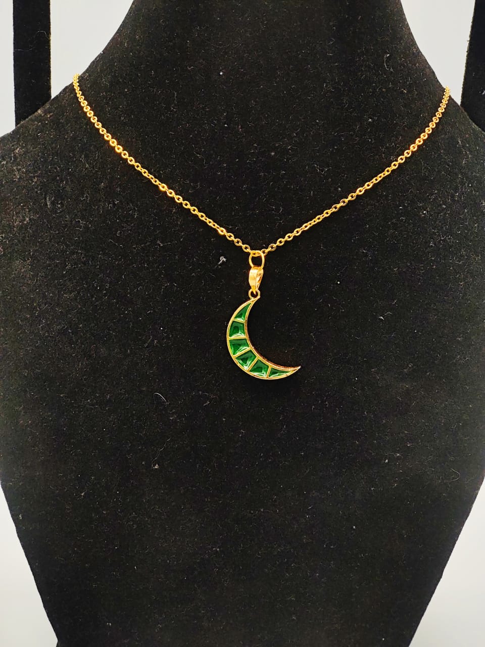 Chaand Pendant (Emerald)