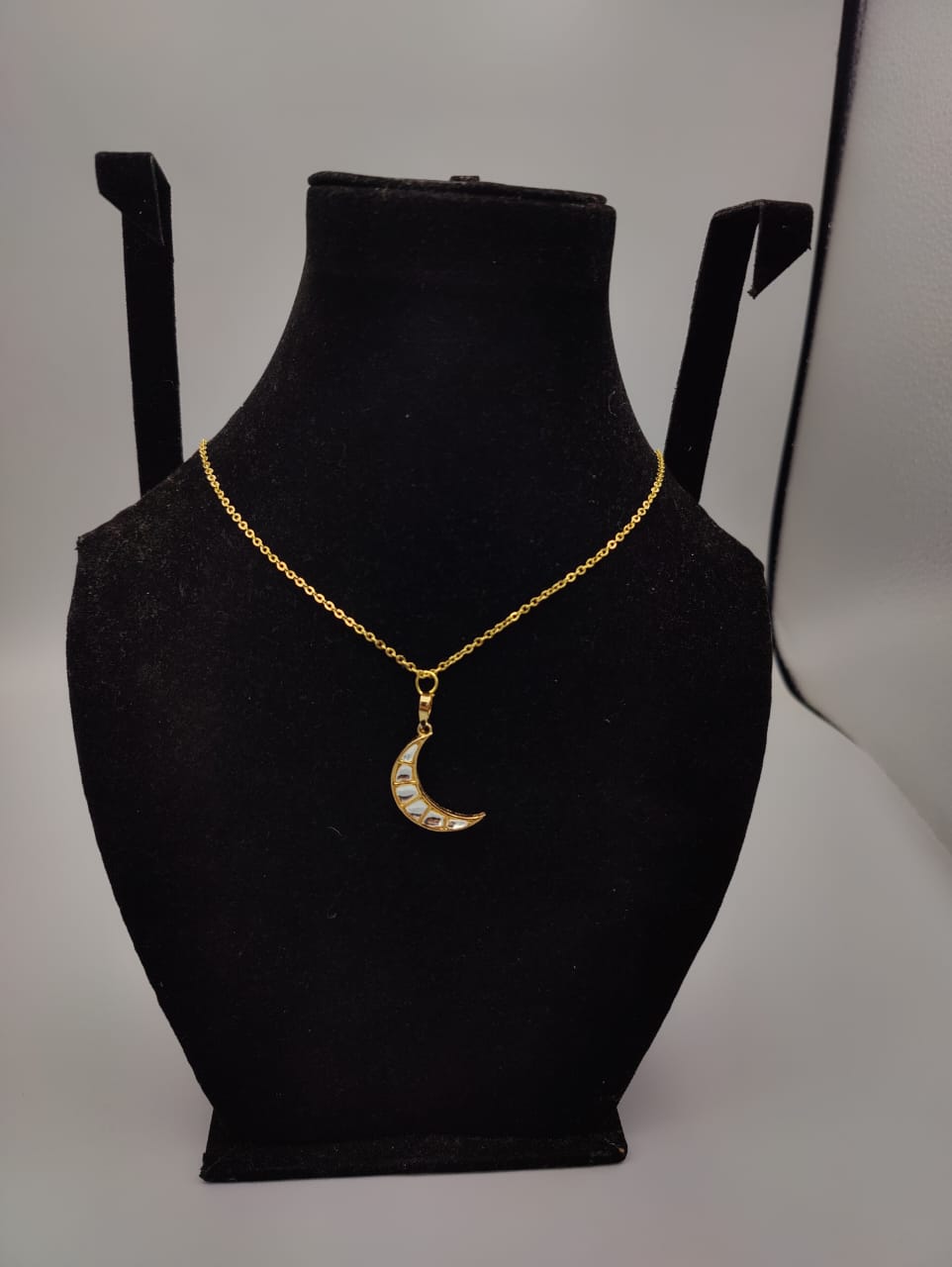 Chand Pendant