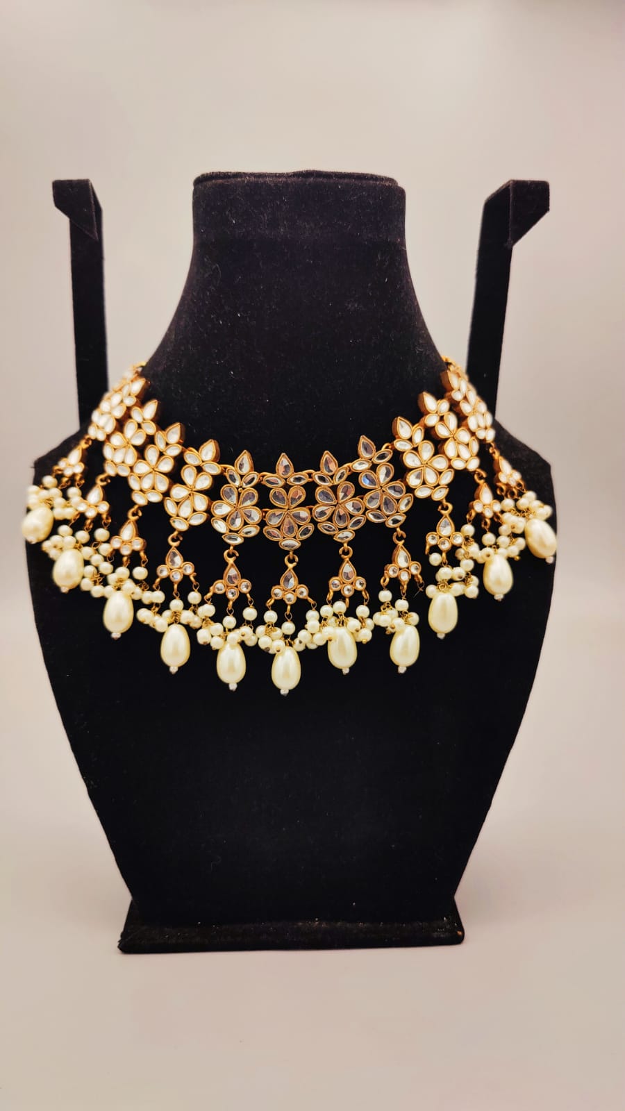 Maharani Marvel Choker