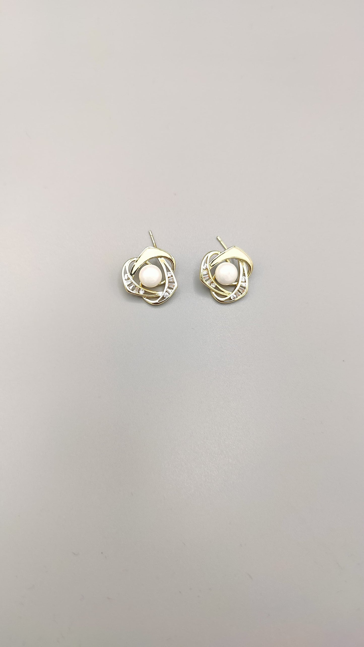 Pearl Bloom Stud Earrings