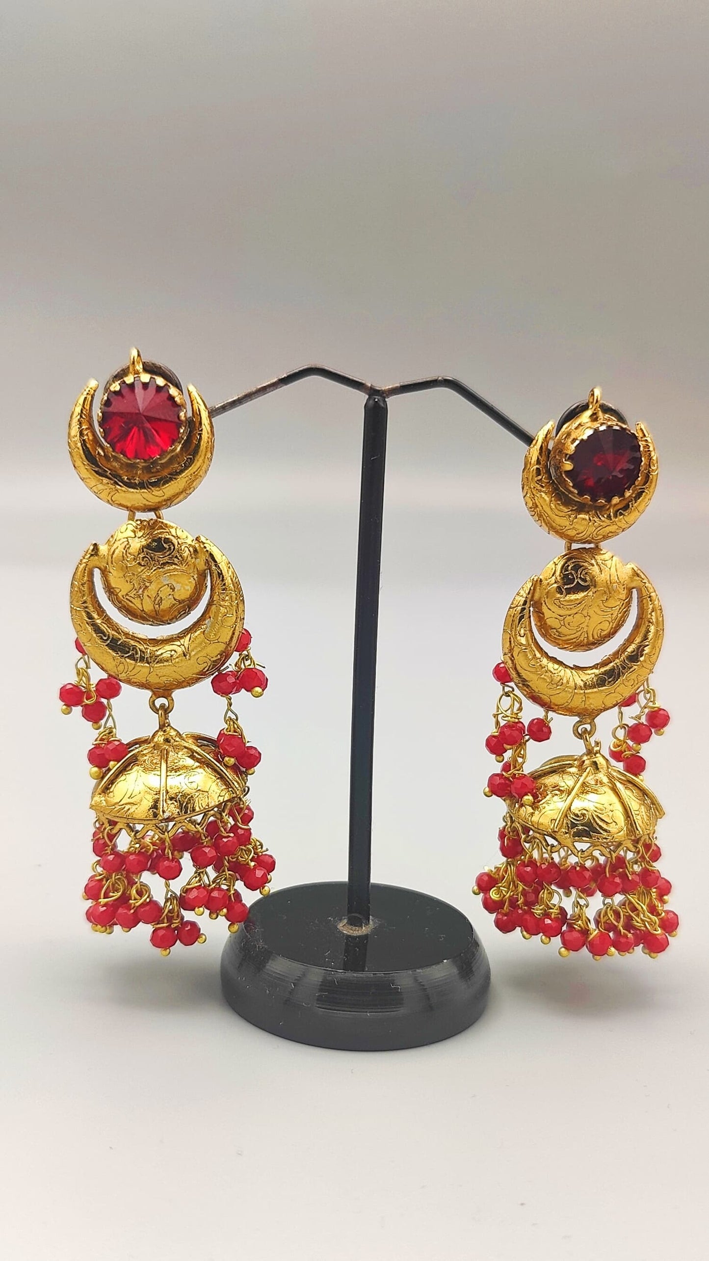 Noor Mahal Earrings (Red)