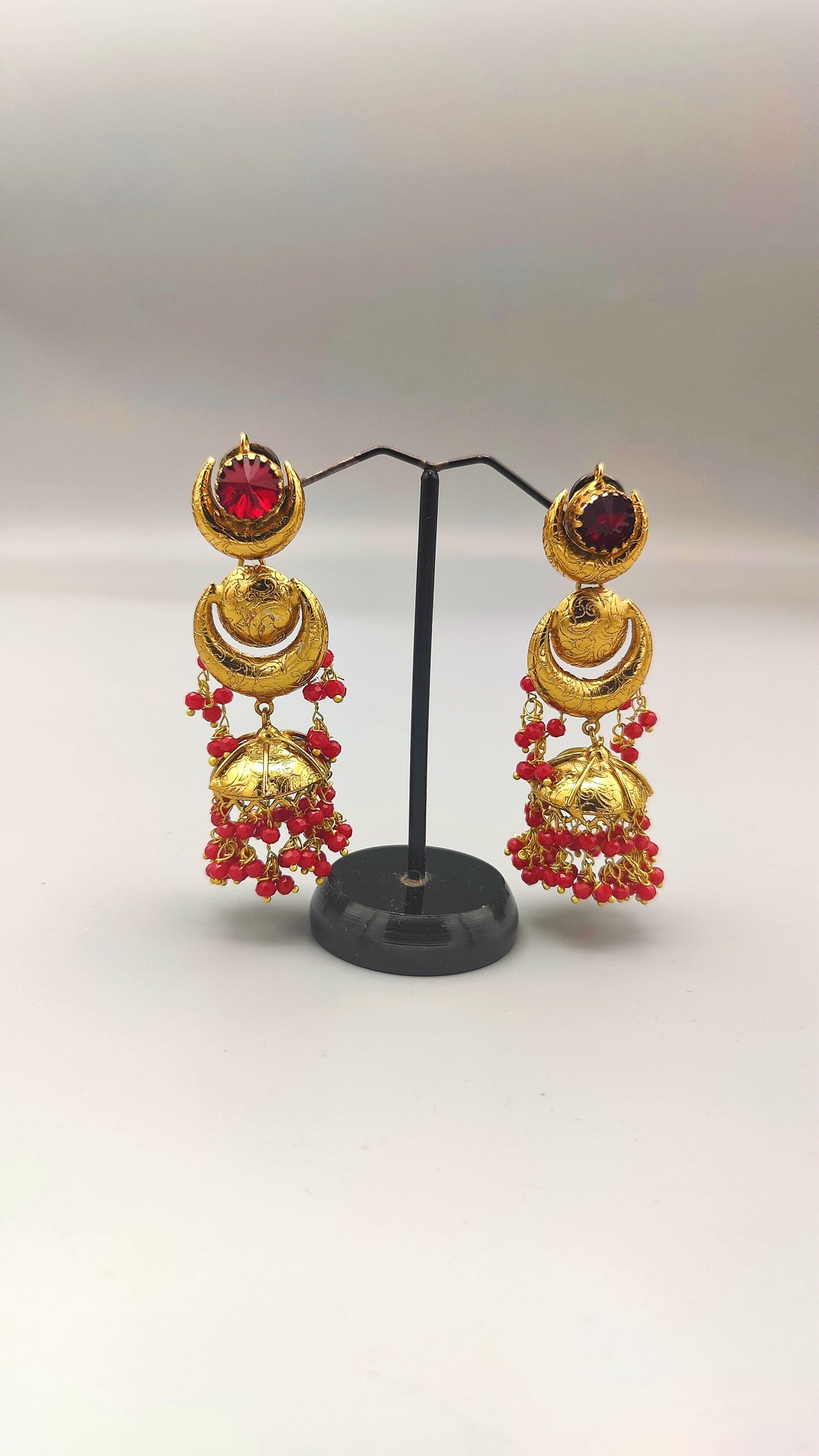 Noor Mahal Earrings (Red)