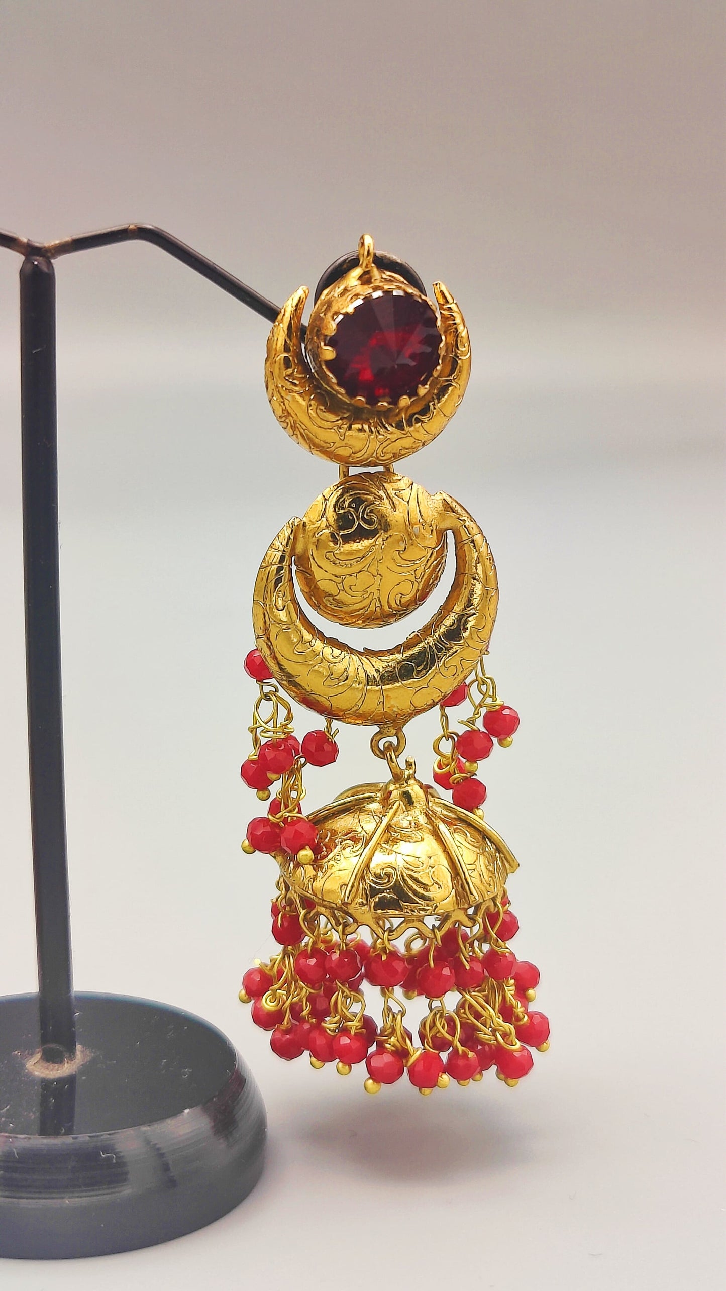 Noor Mahal Earrings (Red)